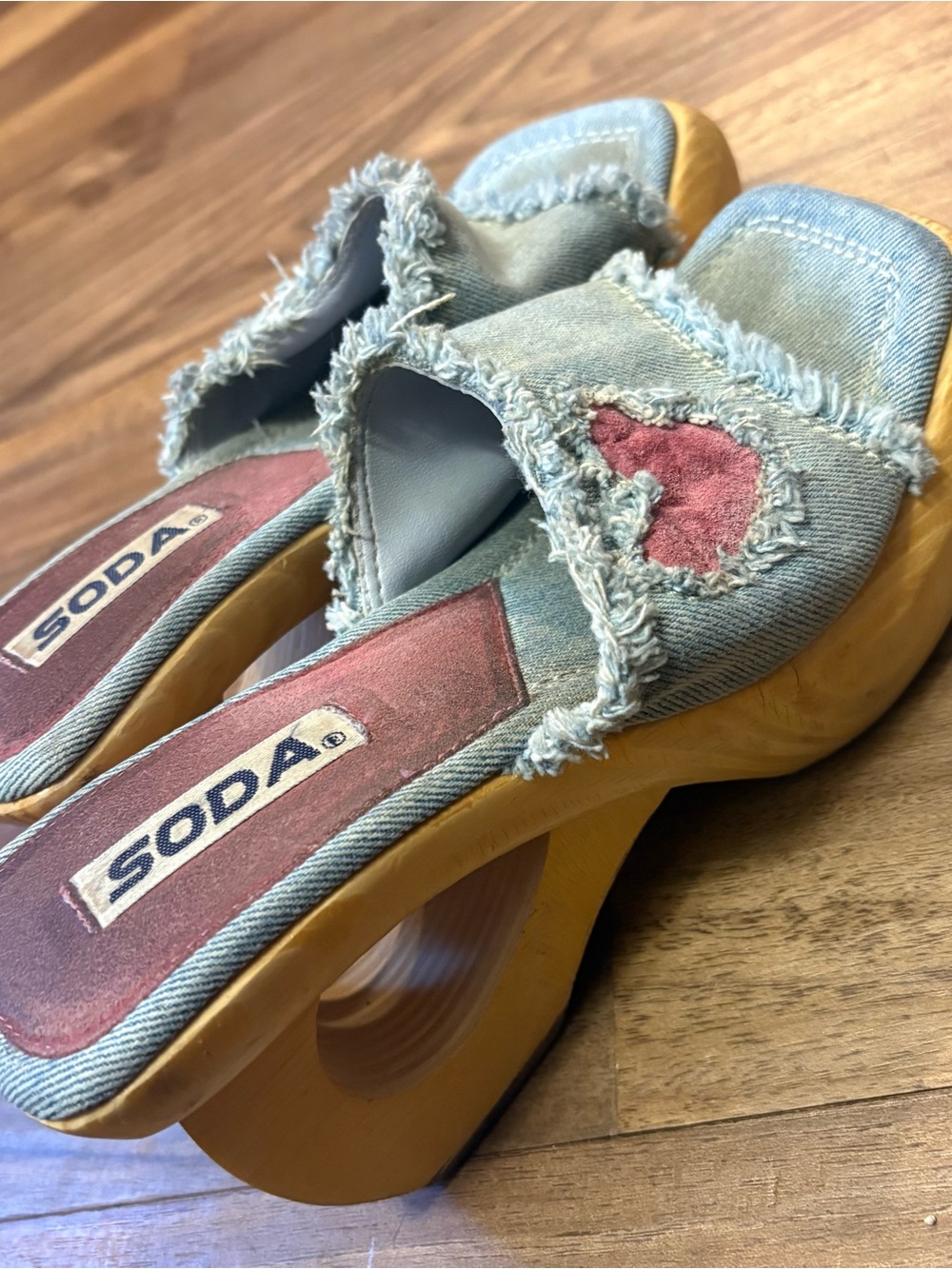 90s/Y2k Soda Carved Wooden Wedges - Picture 1 of 7